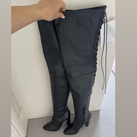 SAINT LAURENT BOOT - Picture 8 of 9